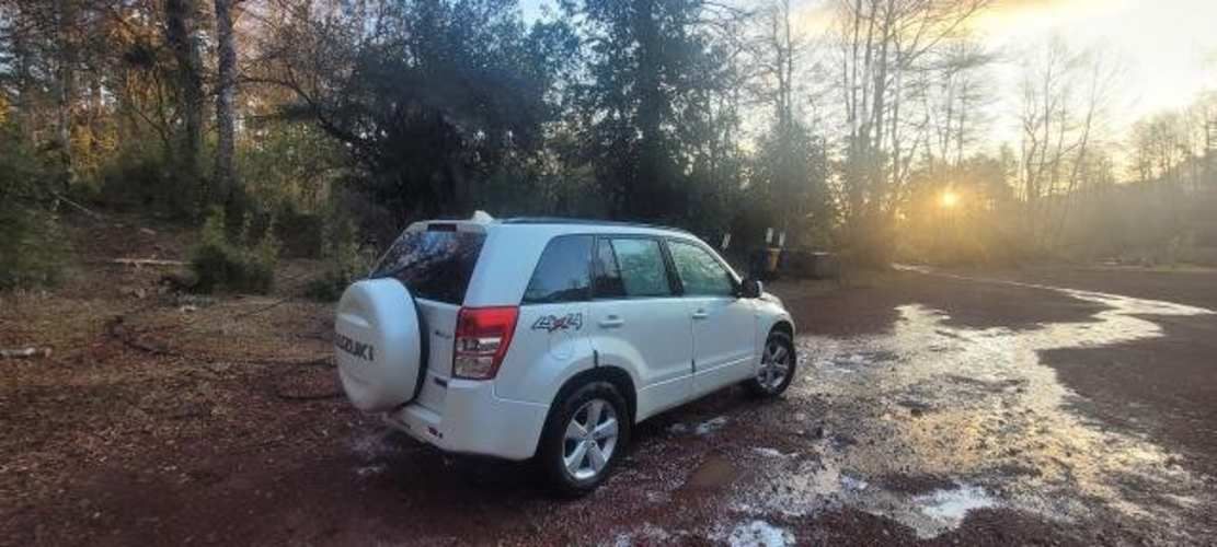 Se vende susuki gran nomade 2.4 año 2012