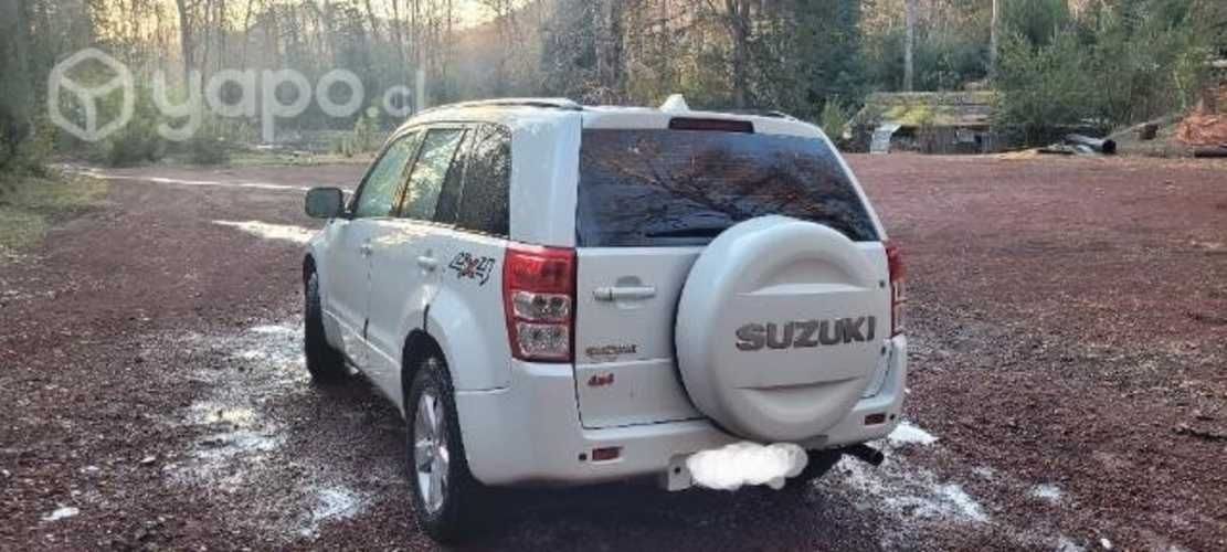 Se vende susuki gran nomade 2.4 año 2012
