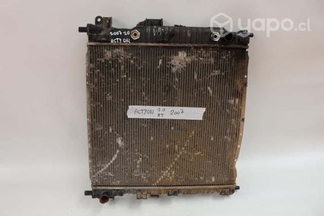 Radiador Ssangyong 2.0 AT 2007