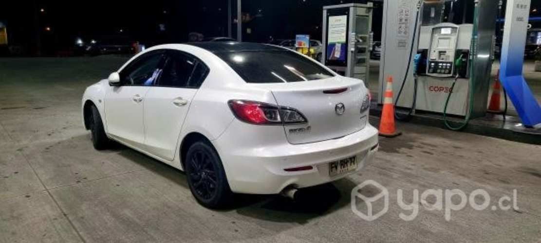 Mazda mazda3 2013