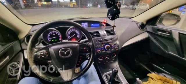 Mazda mazda3 2013