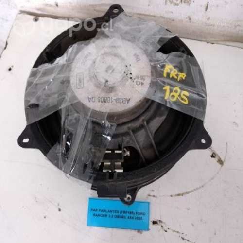 Par parlantes detalle patita (FRF185) Ford Ranger