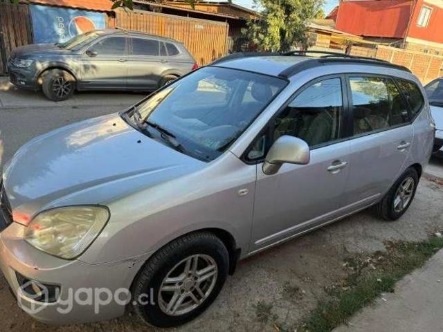 Kia motors carens 2008