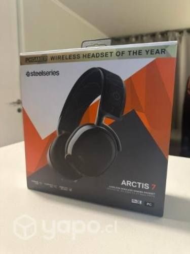 Audífonos Steelseries modelo Arctis 7