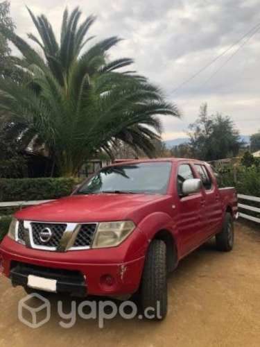 Nissan navara 2010 SE 4X4 diesel full