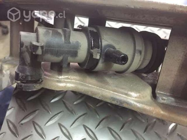 Pedal con bomba de embriague Ford Ranger 2014