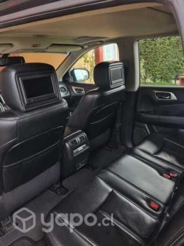 Nissan pathfinder 2017