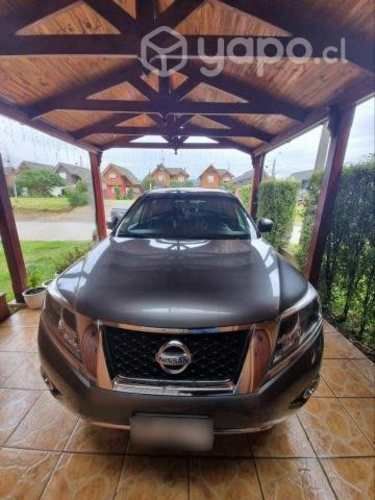 Nissan pathfinder 2017