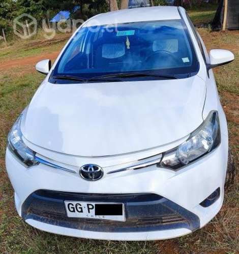Toyota yaris 2014