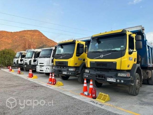 Arriendo retroexcavadora - movimiento de tierra