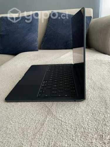 MacBook Air m2 azul medianoche