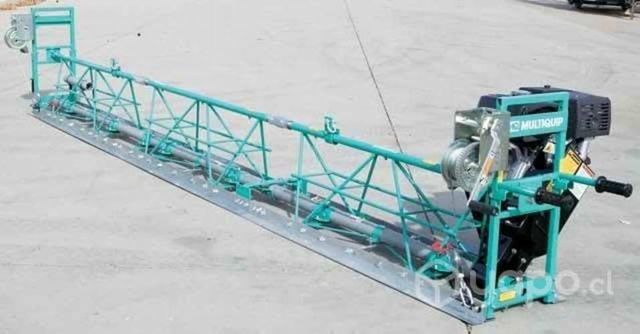 Cercha vibradora multiquip 3,80 mts. c/motor honda