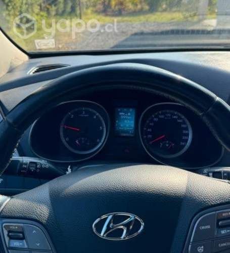 Hyundai santa fe 2013