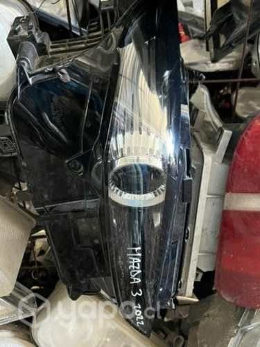 Óptico mazda 3 2022 original