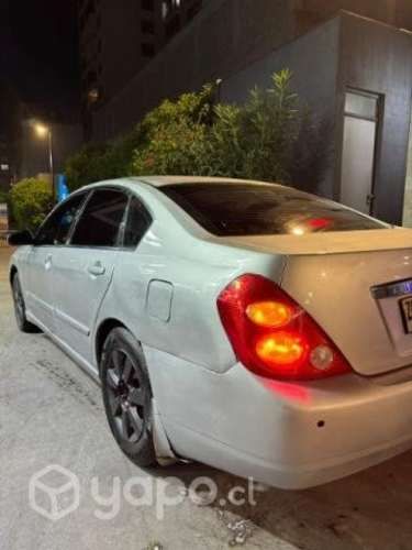 Vendo o permuto Samsung SM5 SR20 4X2 2007