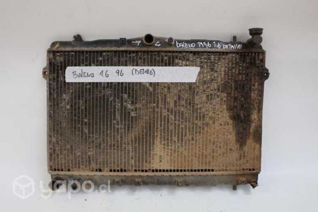 Radiador Suzuki Baleno 1.6 1996 (detalle)