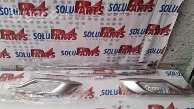 Cromo de parachoque tra juego 4 piezas para baic