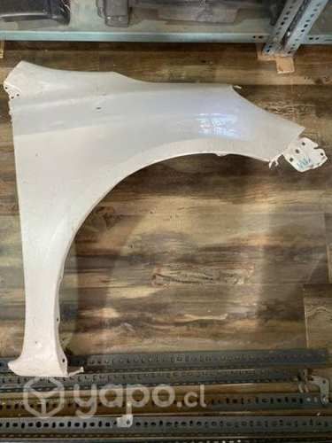 Tapabarro derecho Nissan versa