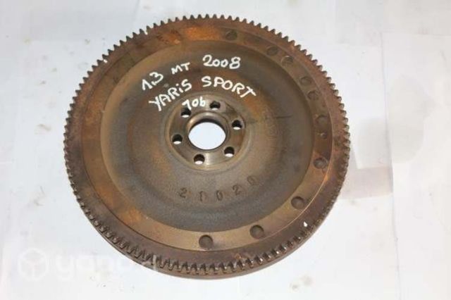Volante de inercia Toyota Yaris Sport 1.3 2008