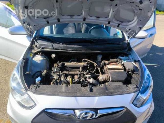 Hyundai accent 2014