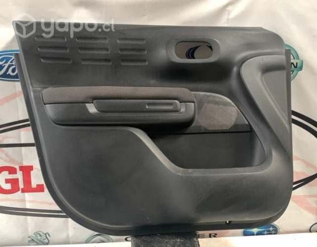 Tapiz cubre puerta delantera izquierda CITROEN C3
