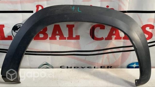 Moldura tapabarro trasero izquierdo RENAULT KWID