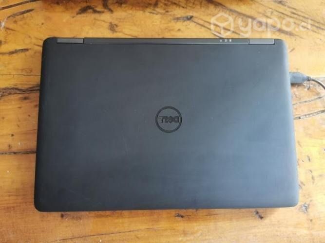 Notebook Dell 7250 i5. 256 gb SSD