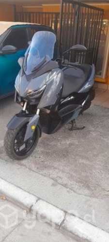 Moto yamaha xmax 300