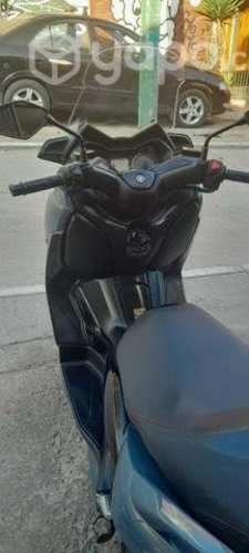 Moto yamaha xmax 300