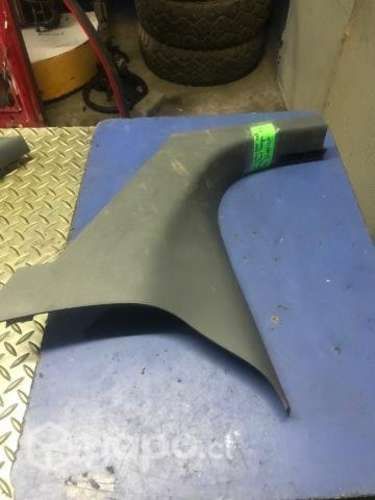 Tapiz cubre pilar del izq inf Ford Ranger 3.2 2018