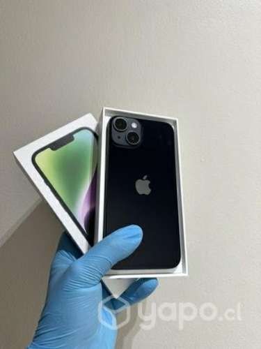 IPhone 14 Negro usado en buen estado en caja