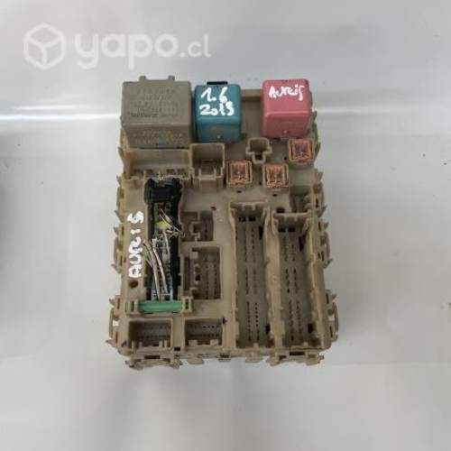 Fusilera Toyota Auris 1.6 Mt 2013