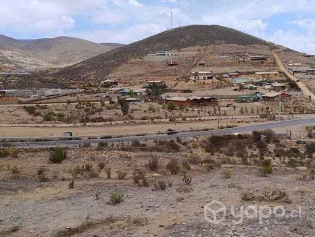 Se vende terreno con casa