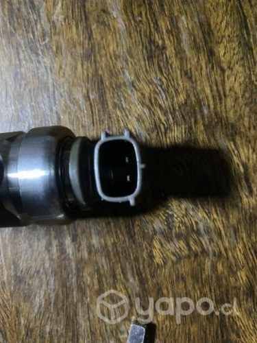 Inyectores motor Hino