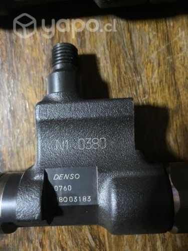 Inyectores motor Hino