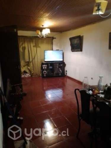 Casa 2 pisos La Granja Joaquín Edwards bello