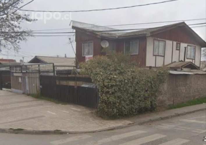 Casa 2 pisos La Granja Joaquín Edwards bello