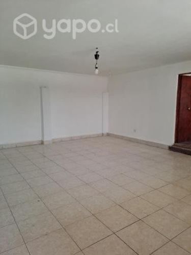 Arriendo casa amplia buen sector