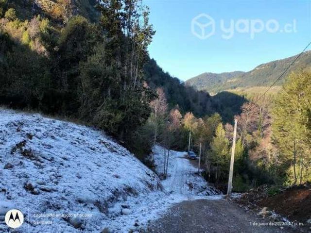 Parcela con casa, excelente ubicación