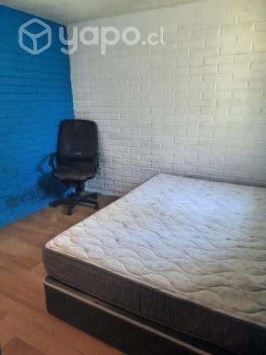 Arriendo pieza con suite