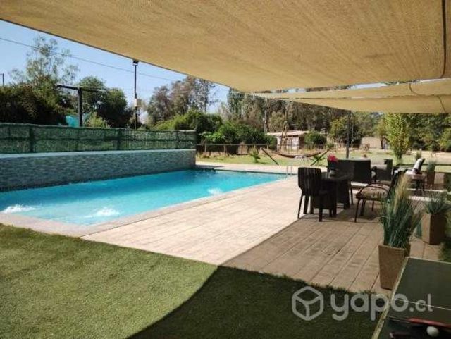 Parcela con hermosa casa de 300 mtr2, gran patio c