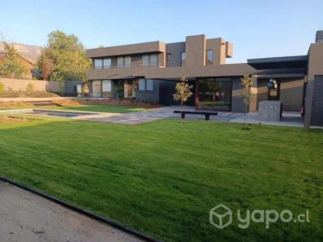 Casa nueva Polo IV Manquehue, Chicureo