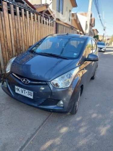 Automovil hyundai 2016