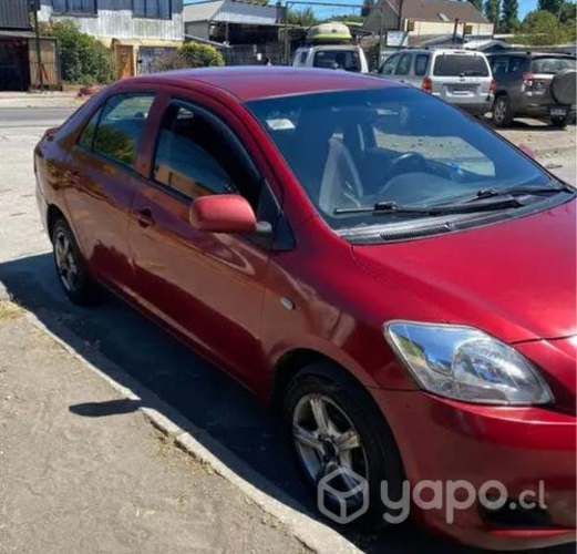 Toyota Yaris 2011