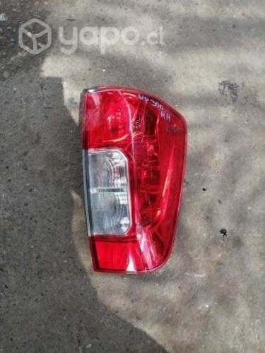 Foco derecho nissan np 300 original