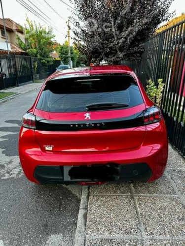 Peugeot new 208, con permiso hasta agosto 2024