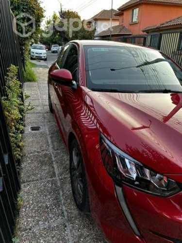 Peugeot new 208, con permiso hasta agosto 2024