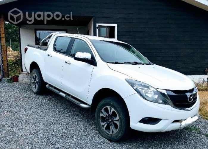 MAZDA BT50, año 2019