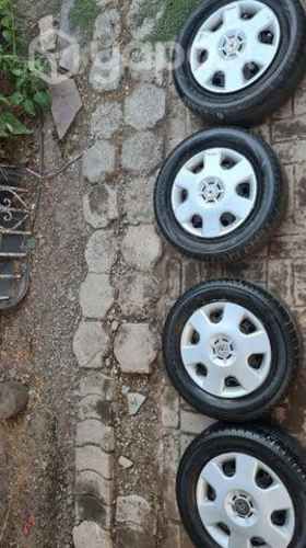 4 llantas con neumáticos