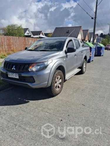 Mitsubishi l200 2019